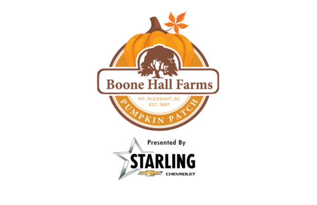 Now-Oct 26: Corn Maze, Tractor Rides, Petting Zoo, Inflatables & More